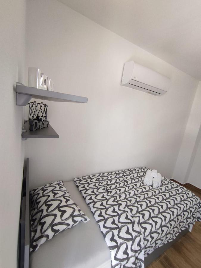 Apartman Ivana ビオグラード・ナ・モル エクステリア 写真